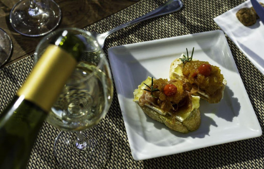 Vinícolas com almoço harmonizado e experiências gastronômicas - Pousada Cantos e Encantos - Urubici | Serra Catarinense Vinícolas com almoço harmonizado e experiências gastronômicas - Pousada Cantos e Encantos - Urubici | Serra Catarinense