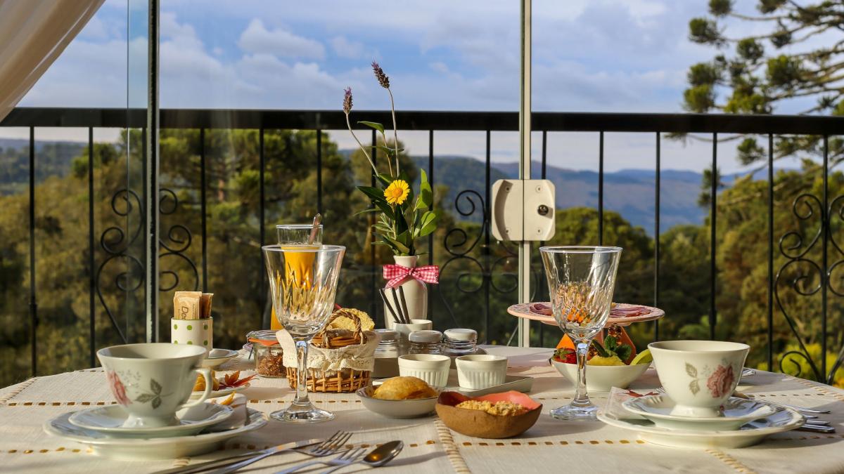 O paladar não retrocede: descubra o café da manhã autoral da Cantos e Encantos em Santa Catarina