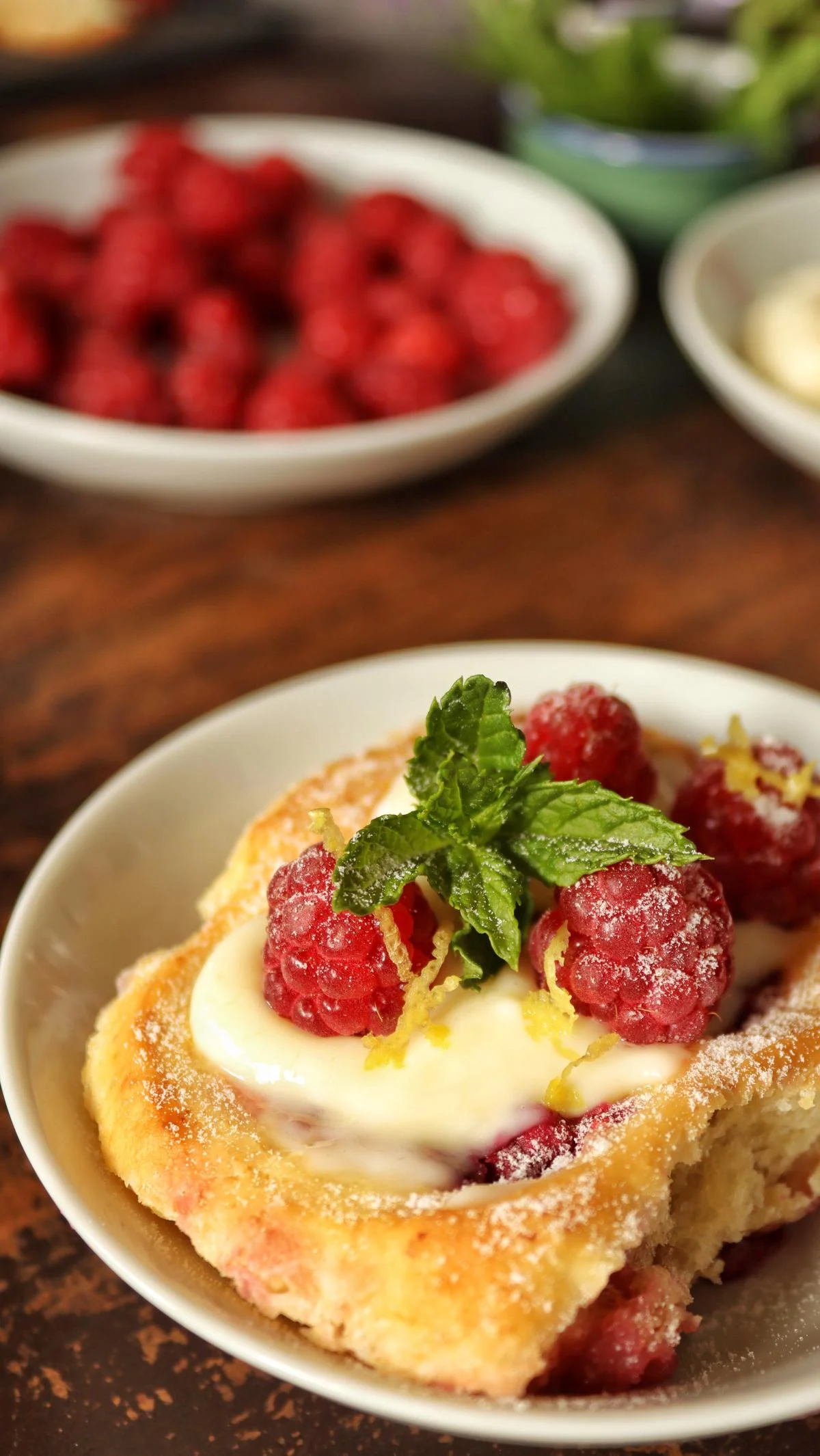 Sobremesa artesanal servida no café da manhã.