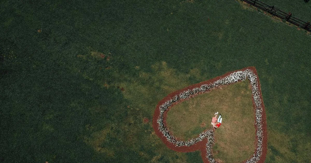Foto aérea do jardim da Pousada Cantos e Encantos.