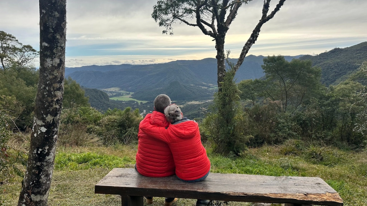 O que muda quando quem recebe também é quem sonhou aquele lugar_ (1) O que muda quando quem recebe também é quem sonhou aquele lugar_ (1)